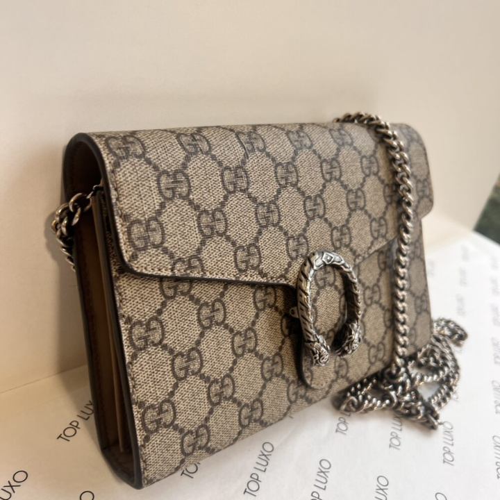 Gucci – Bolso Dionysus Mini GG Supreme Monogram Beige