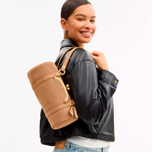 Coach - Kisslock Barrel
