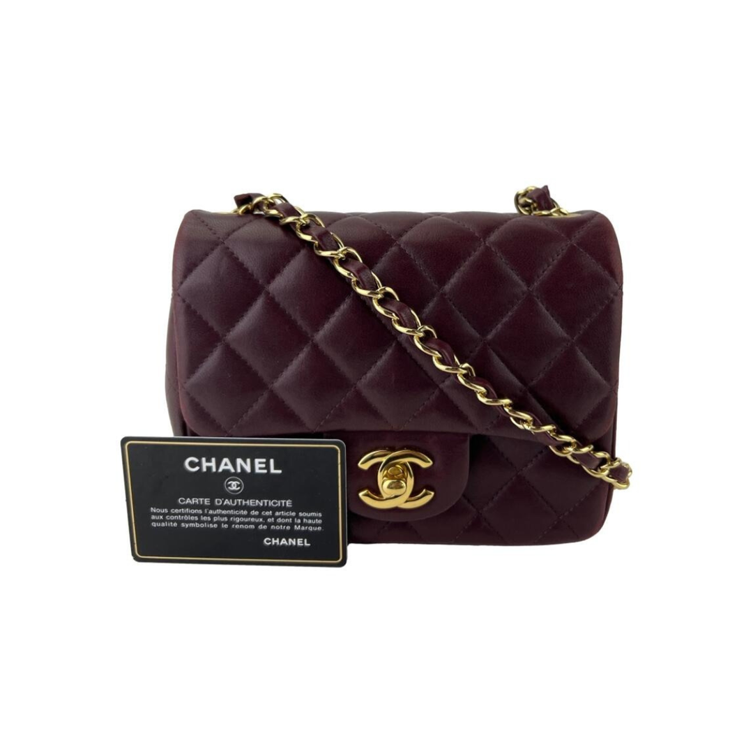 Chanel Bolso Mini de solapa única – Color vino