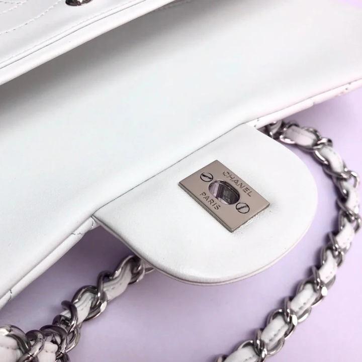 Chanel - Bolso clásico de solapa única – Blanco roto