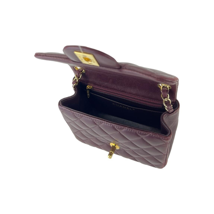 Chanel Bolso Mini de solapa única – Color vino