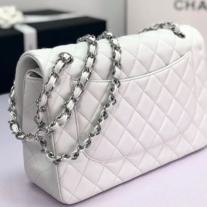 Chanel - Bolso clásico de solapa única – Blanco roto