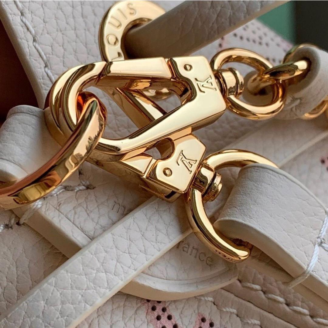 Louis Vuitton – Bolso Bella