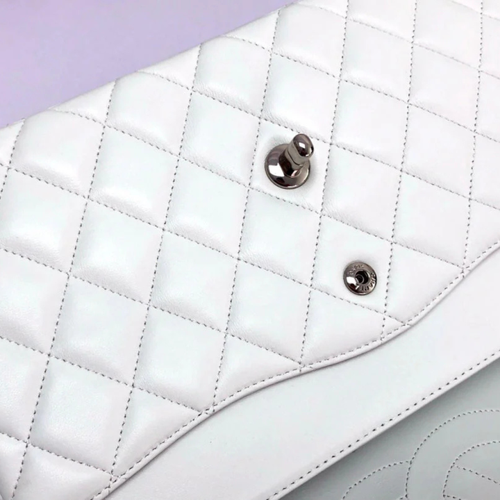 Chanel - Bolso clásico de solapa única – Blanco roto