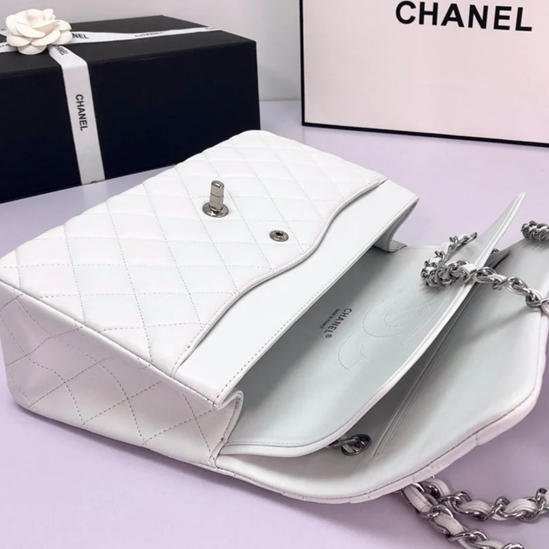Chanel - Bolso clásico de solapa única – Blanco roto