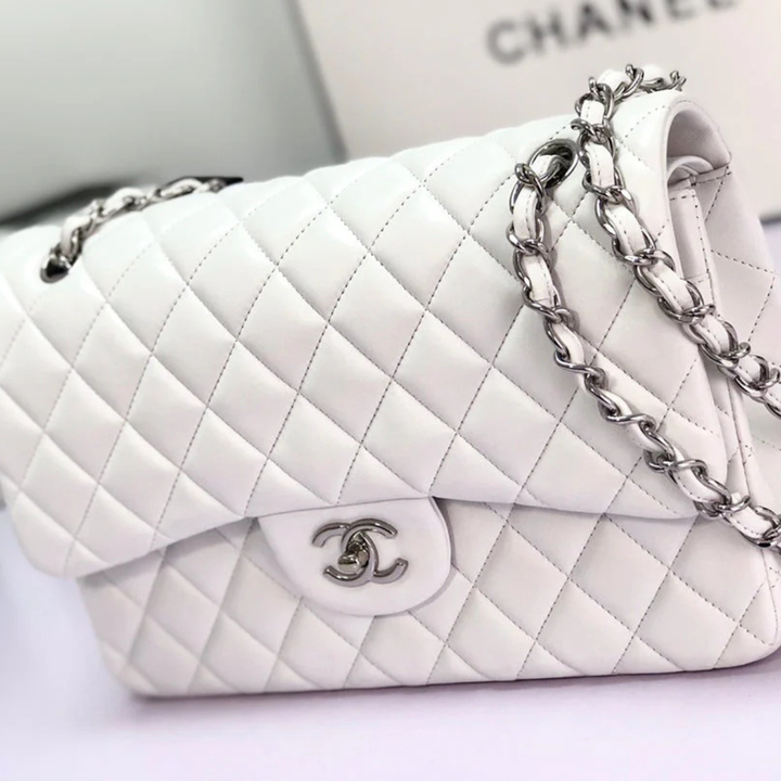 Chanel - Bolso clásico de solapa única – Blanco roto