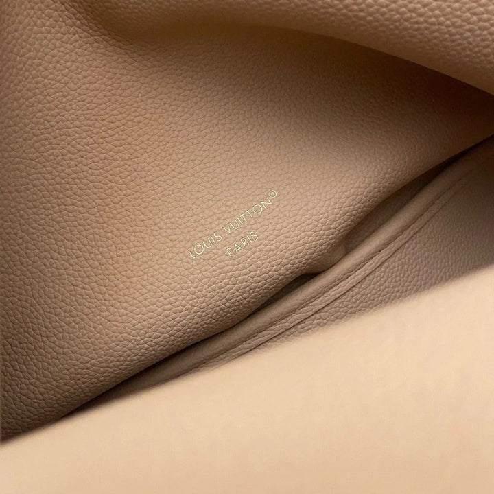 Louis Vuitton – Bolso Neverfull Inside Out MM