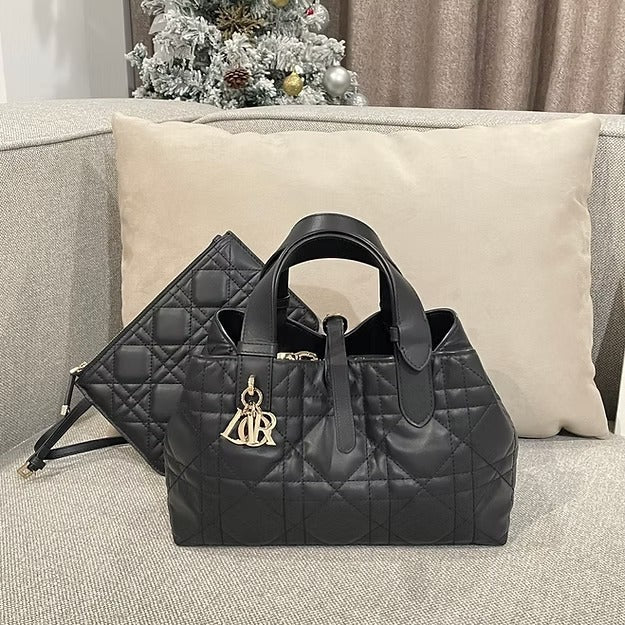 Dior – Bolso tote Toujours Vertical mediano