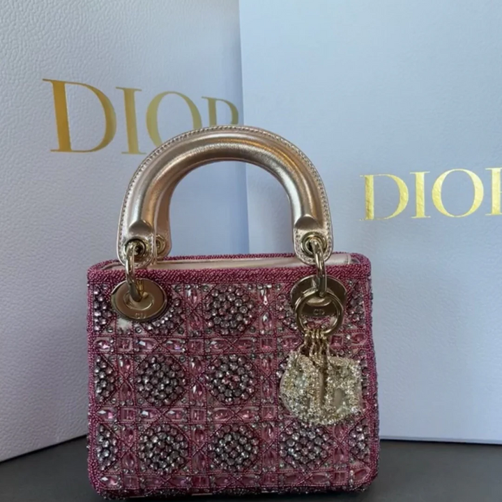 Dior – Bolso Lady Dior Mini Pearls
