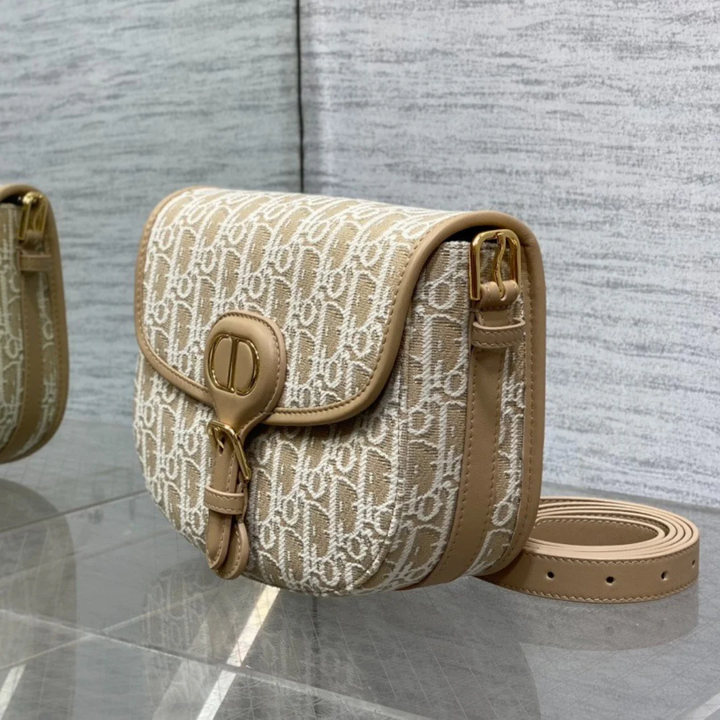 Bolso Bobby mediano de Dior