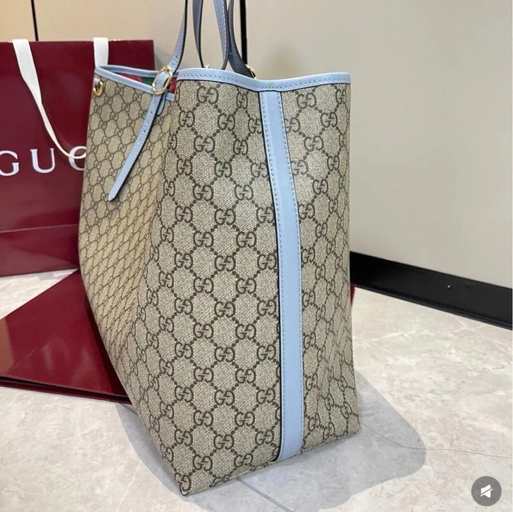 Gucci – Bolso shopper grande con emblema GG