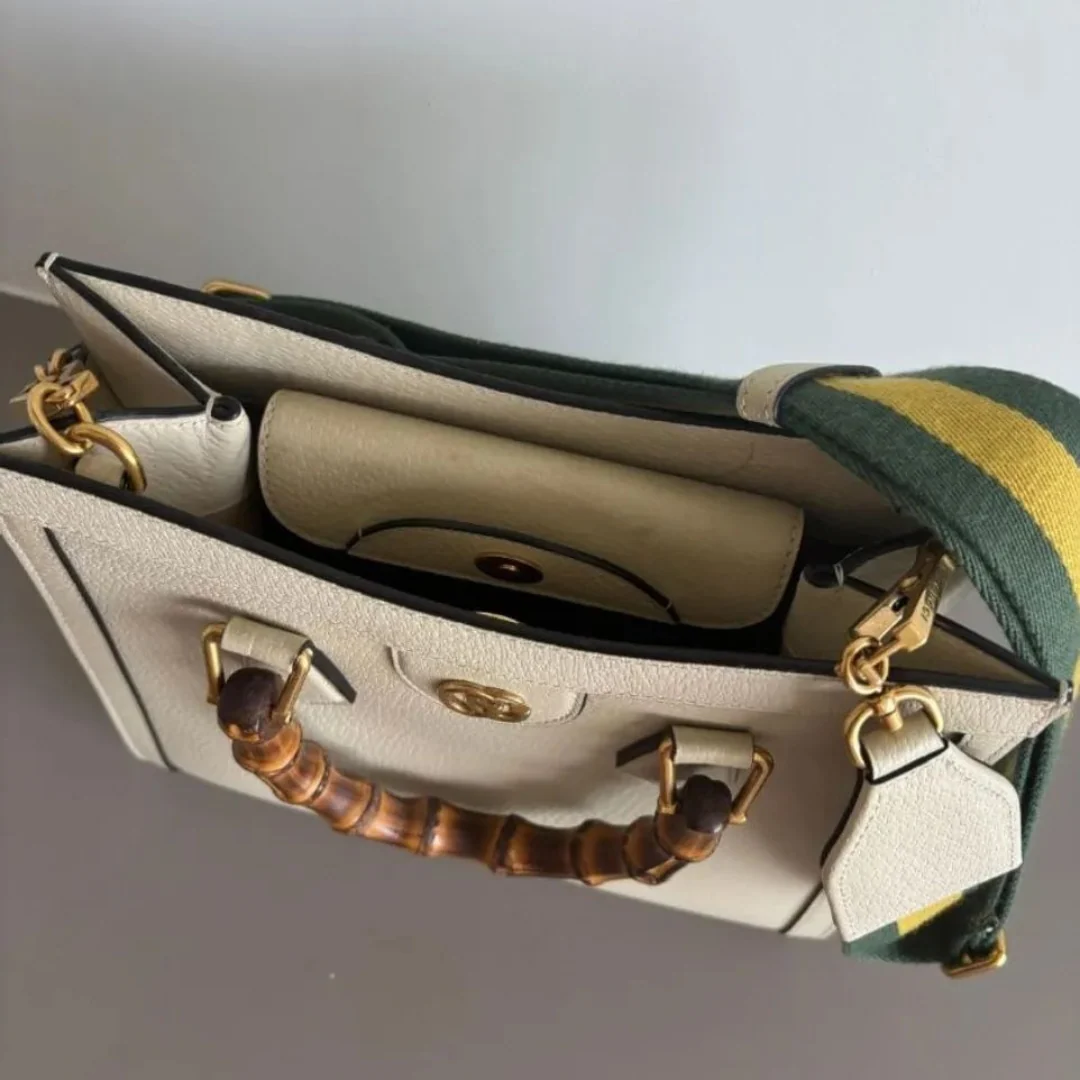 Gucci – Diana Medium Tote Bag