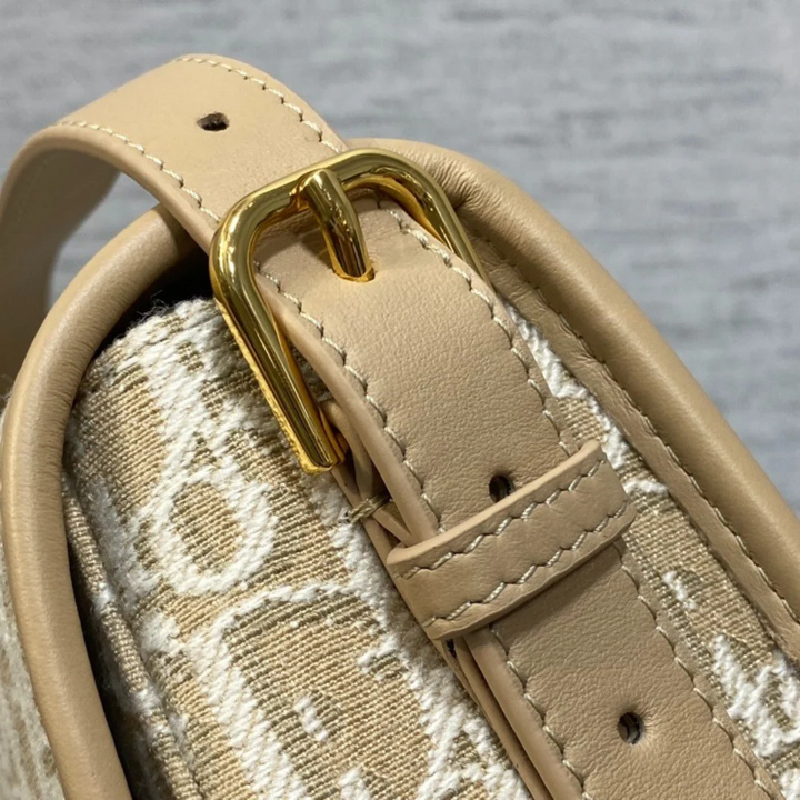 Bolso Bobby mediano de Dior